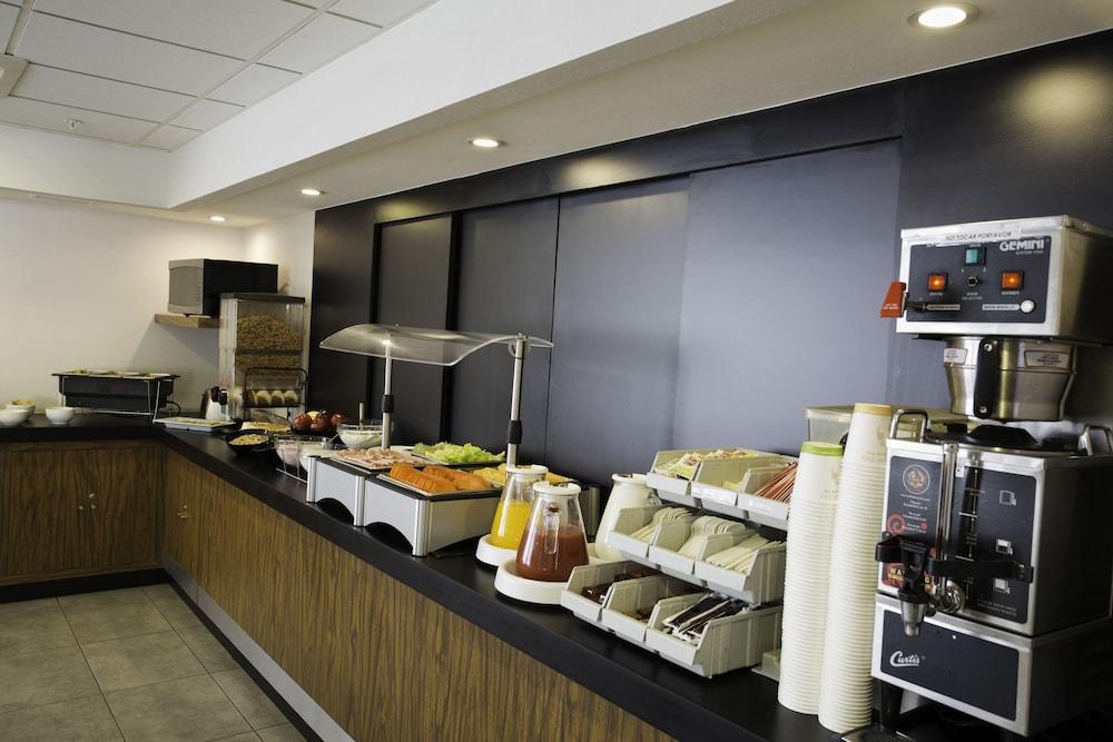 City Express By Marriott Saltillo Norte Екстериор снимка