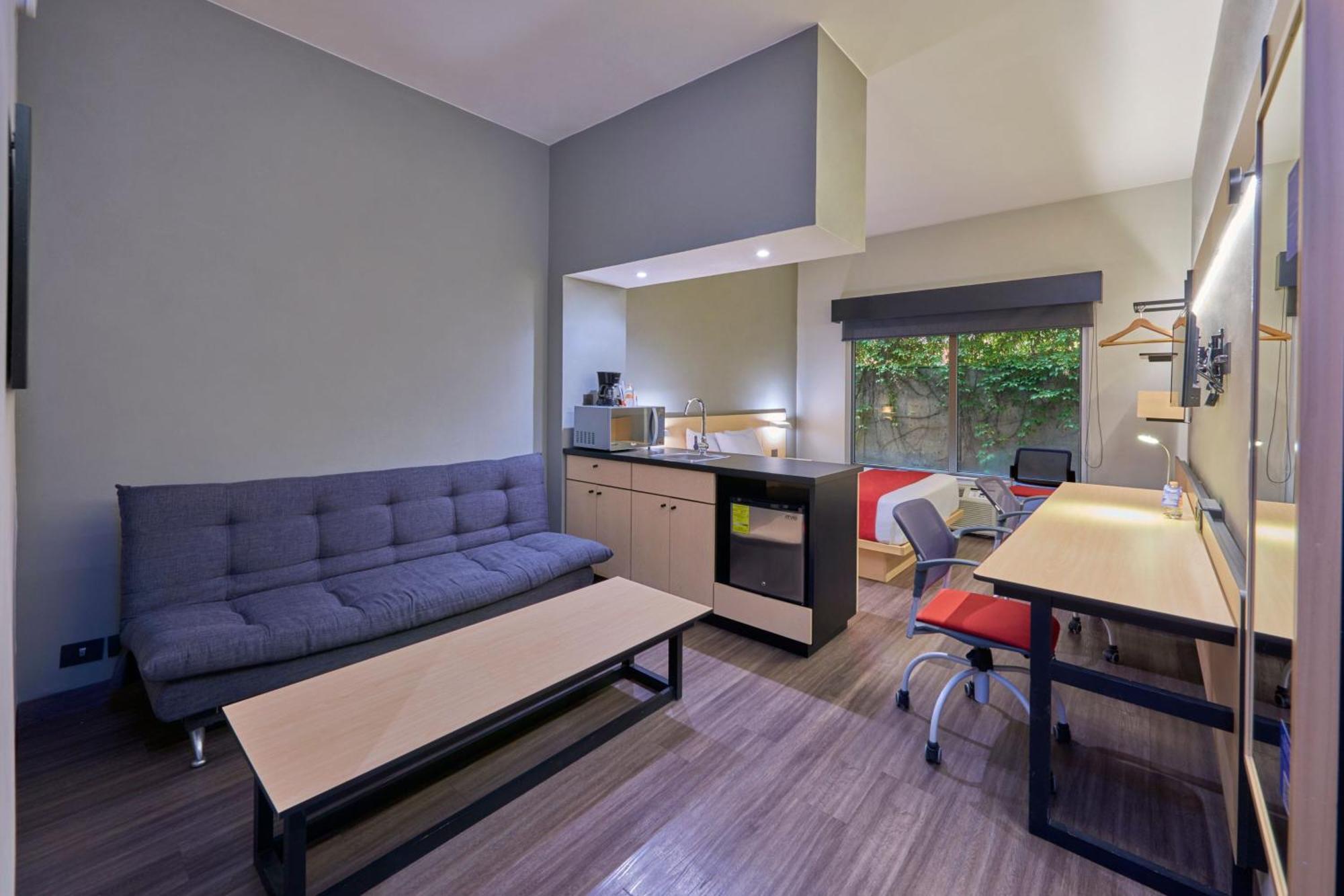 City Express By Marriott Saltillo Norte Екстериор снимка