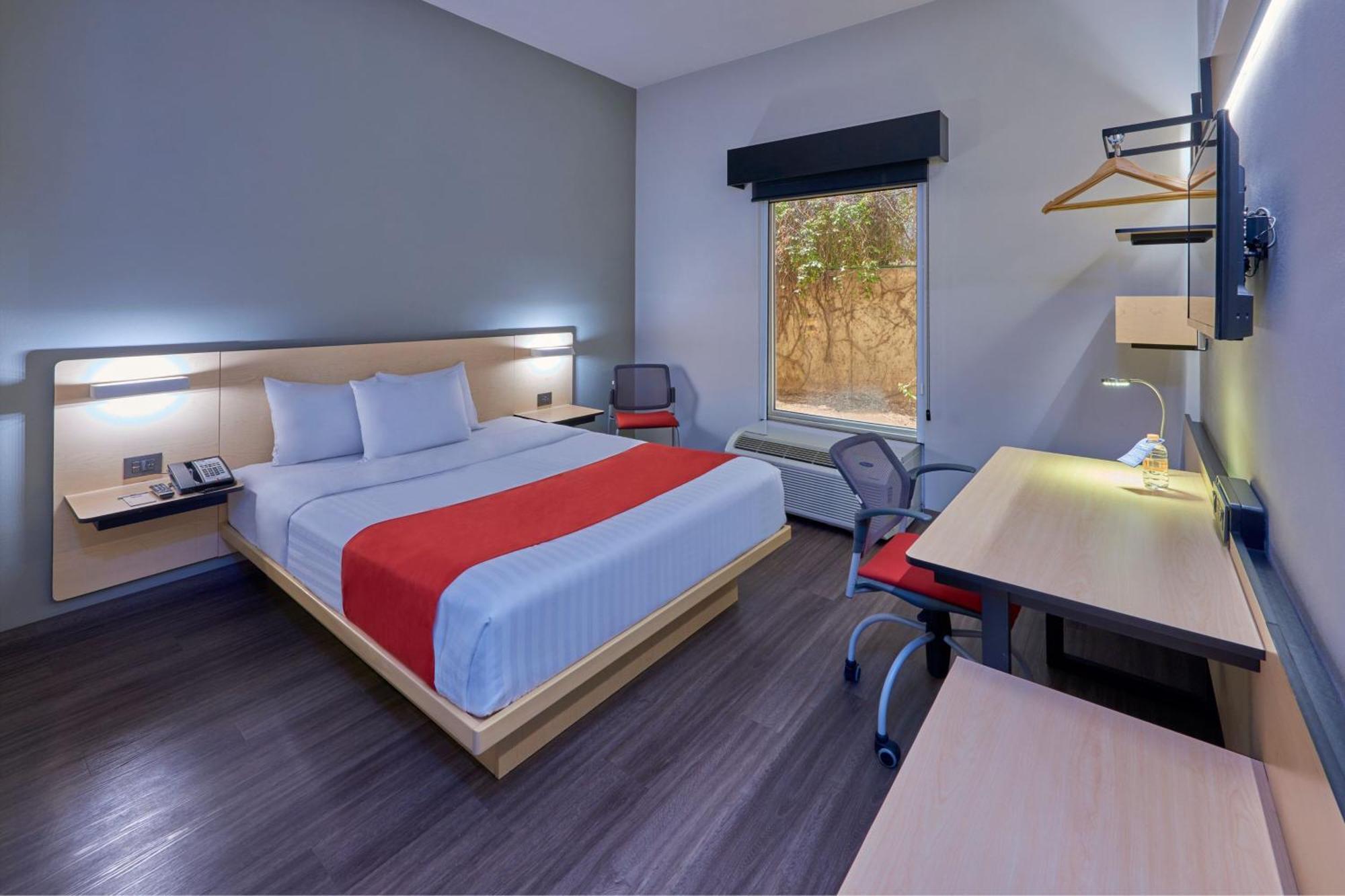 City Express By Marriott Saltillo Norte Екстериор снимка