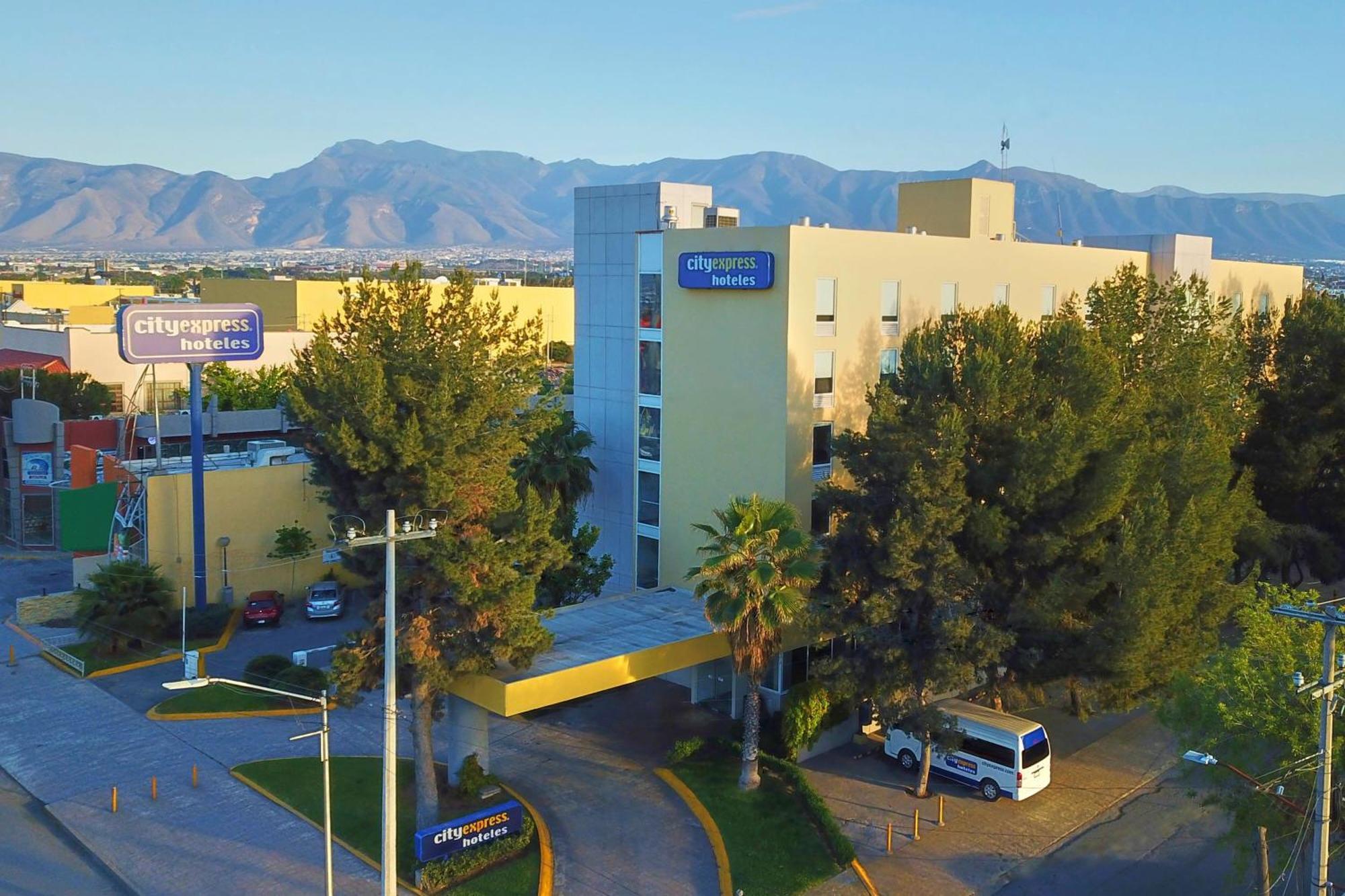 City Express By Marriott Saltillo Norte Екстериор снимка