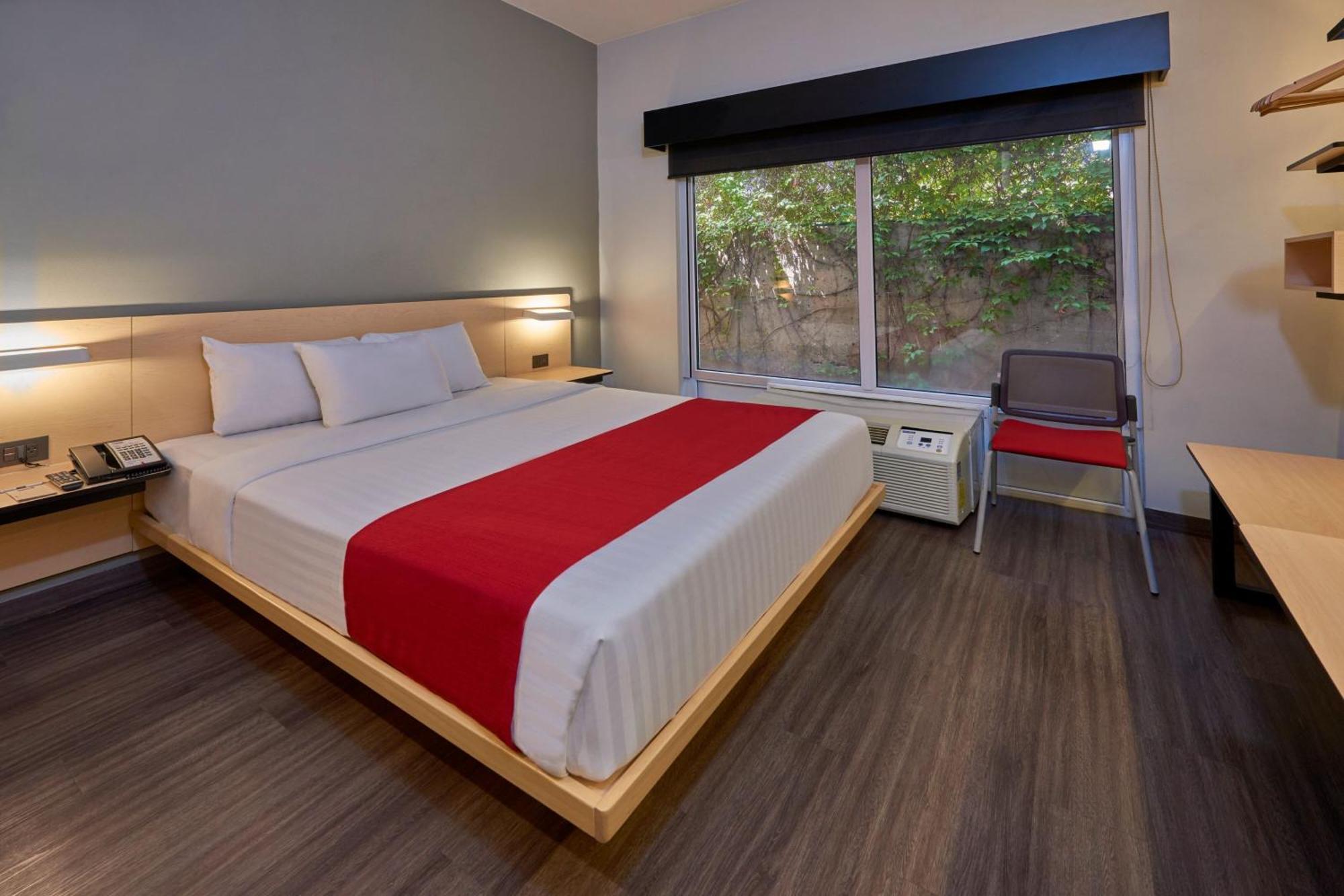 City Express By Marriott Saltillo Norte Екстериор снимка